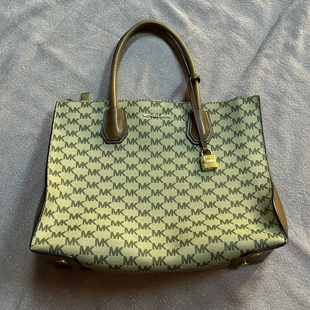 MICHAEL KORS Women’s Purse